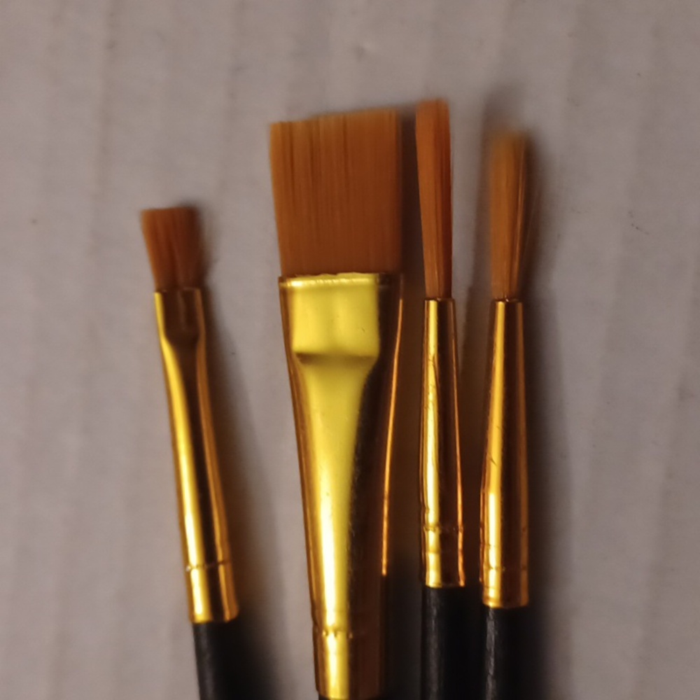4/$30 New Acrylic Paint Brush Set with Gold and Black Handles - Set Of 4 Brushes